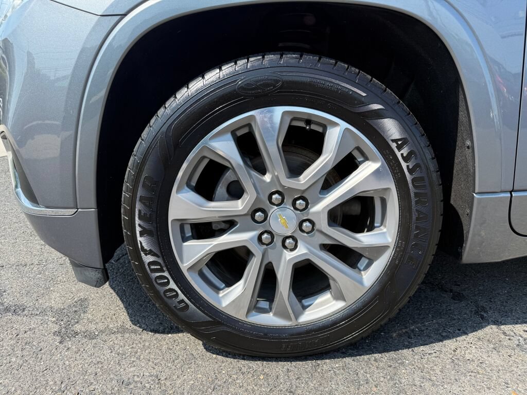 Used 2019 Chevrolet Traverse Premier AWD/4WD image 39