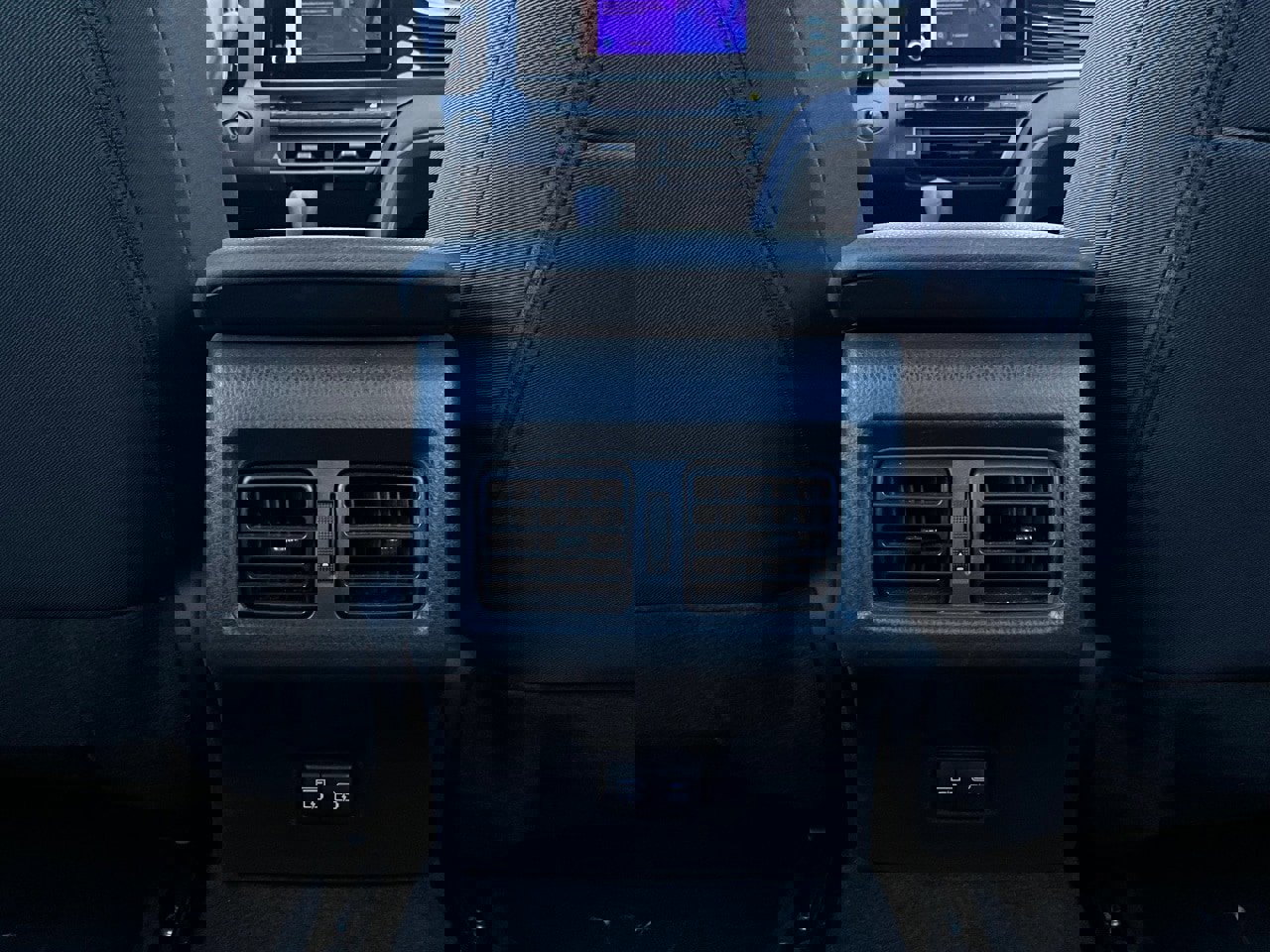 Used 2025 Toyota Camry LE image 12