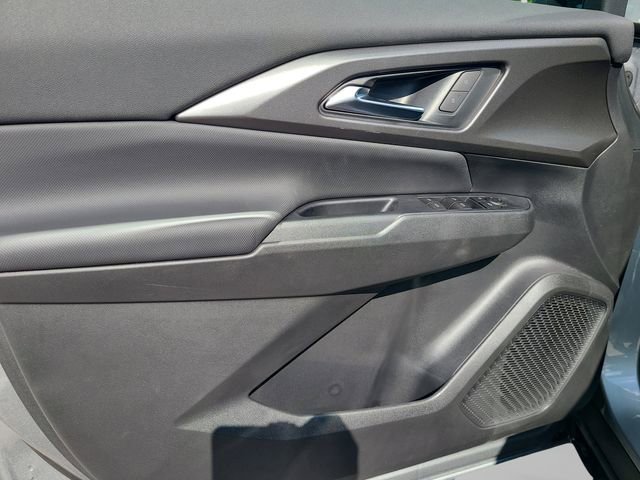 New 2026 Chevrolet Equinox EV LT image 18