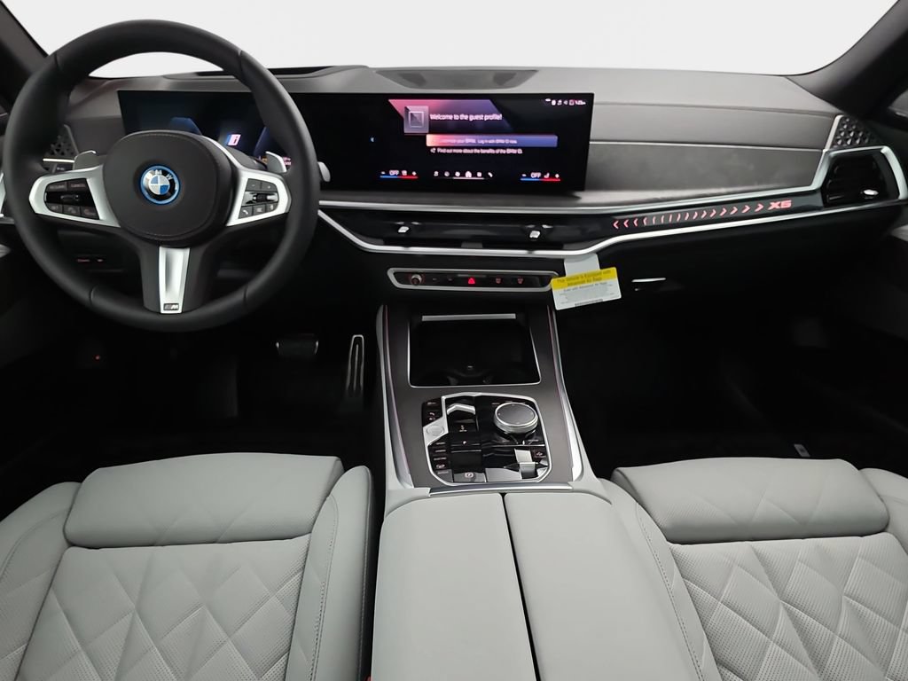 New 2026 BMW X5 xDrive50e w/ M Sport Package AWD/4WD image 10