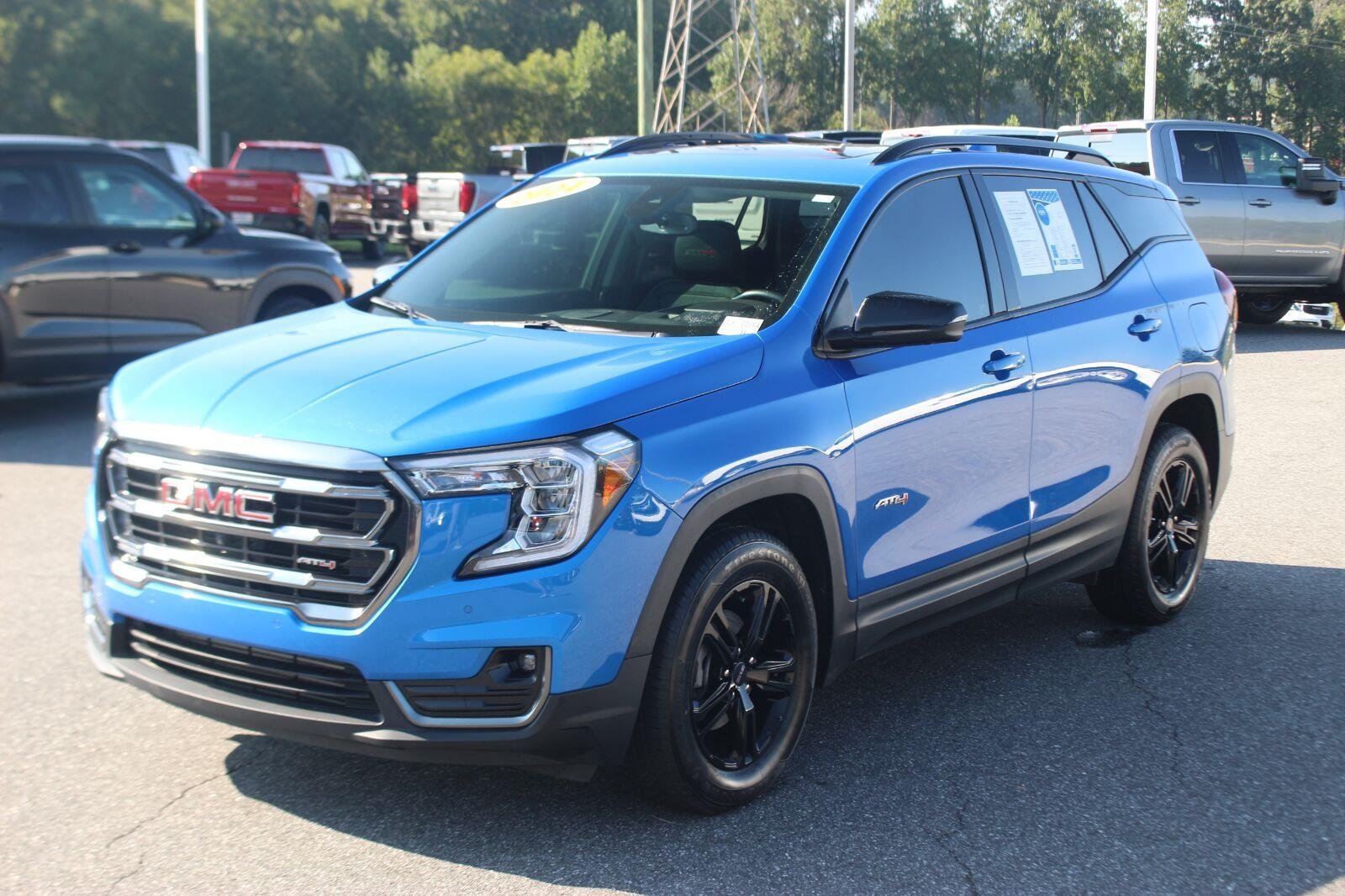 Used 2024 GMC Terrain AT4 w/ Infotainment Package II AWD/4WD image 3