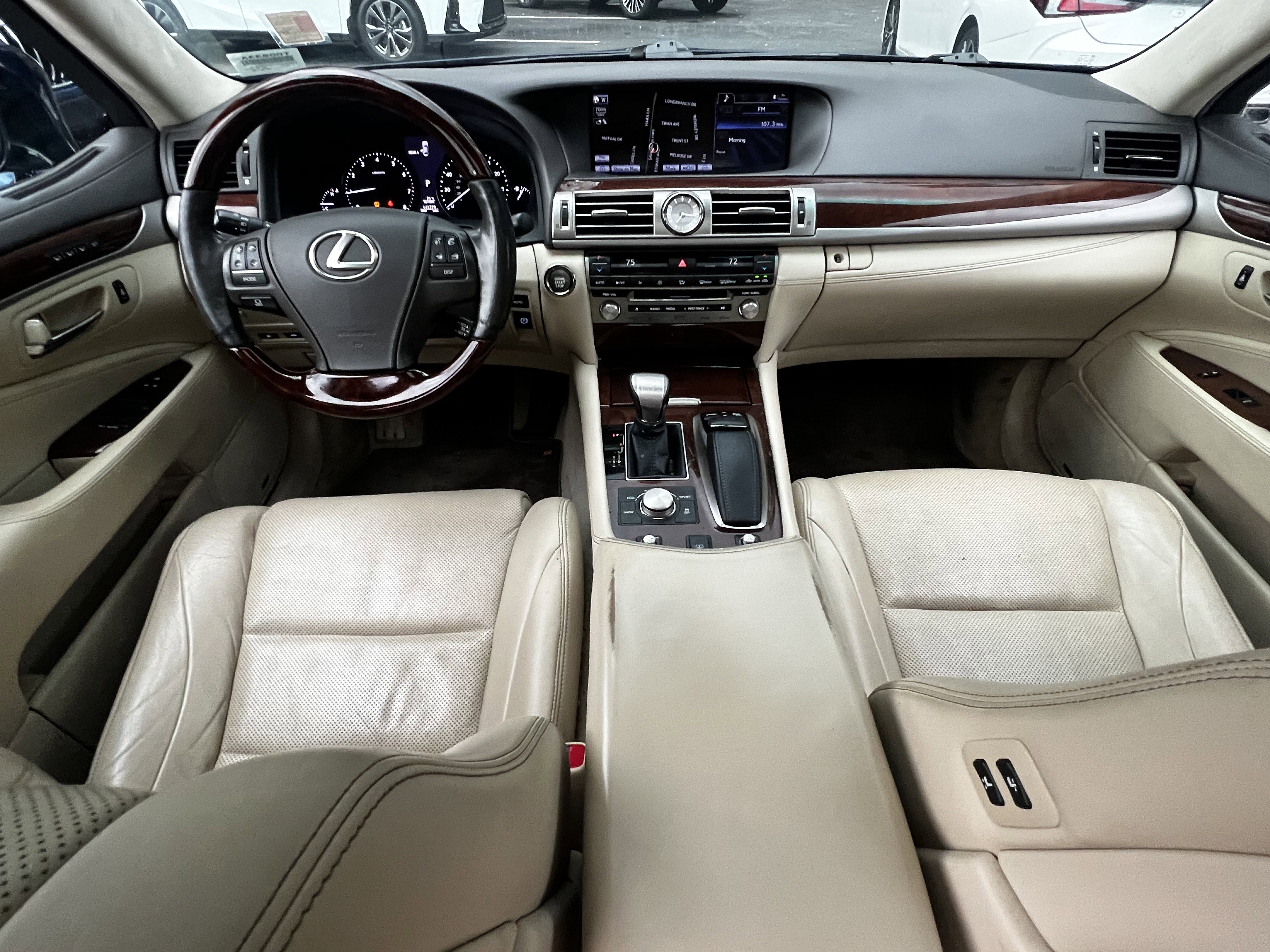Used 2013 Lexus LS 460 L w/ Preferred Accessory Package RWD image 35