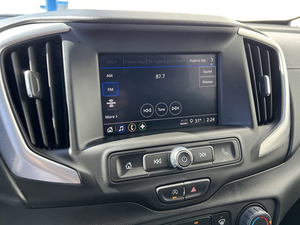 Used 2024 GMC Terrain SLE image 21