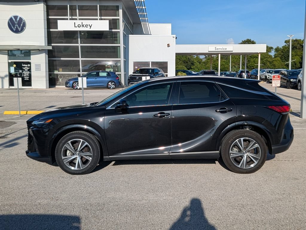 Used 2024 Lexus RX 350 Premium w/ Convenience Package FWD image 3