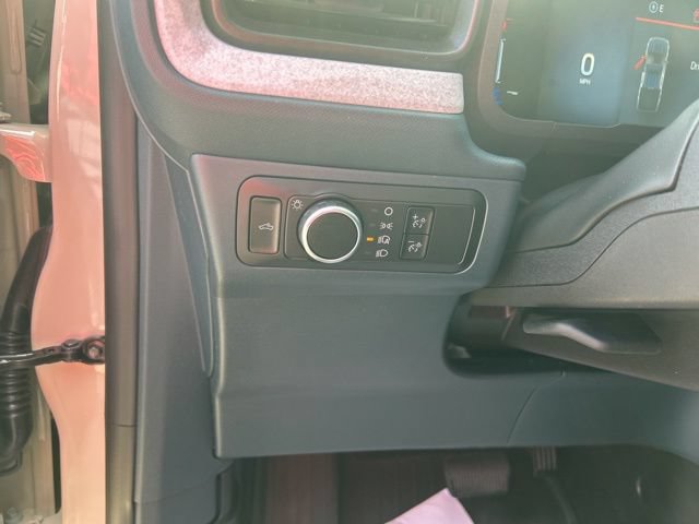 Used 2025 Ford Maverick XLT w/ Equipment Group 302A AWD/4WD image 16