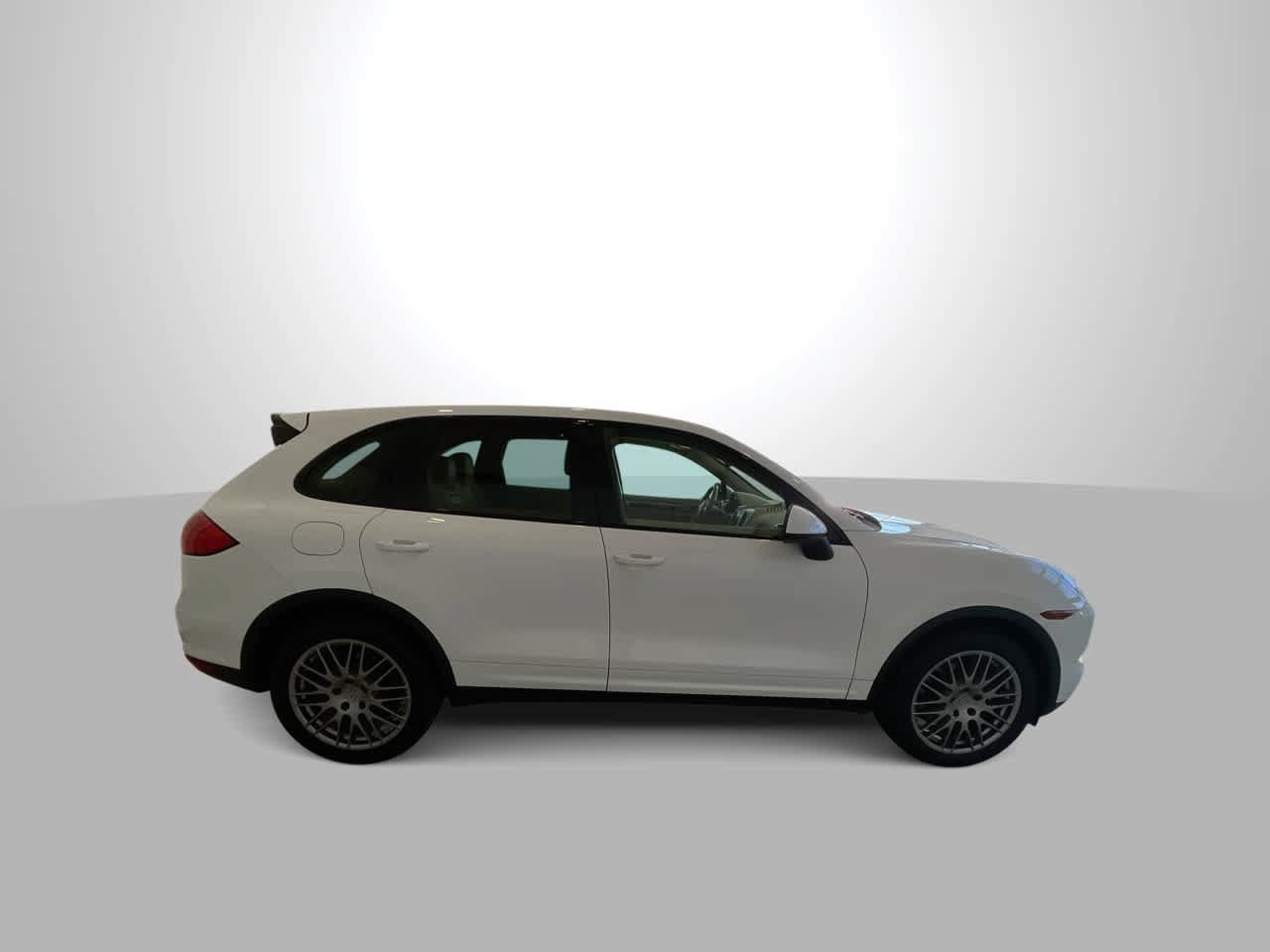 Used 2013 Porsche Cayenne AWD/4WD image 9