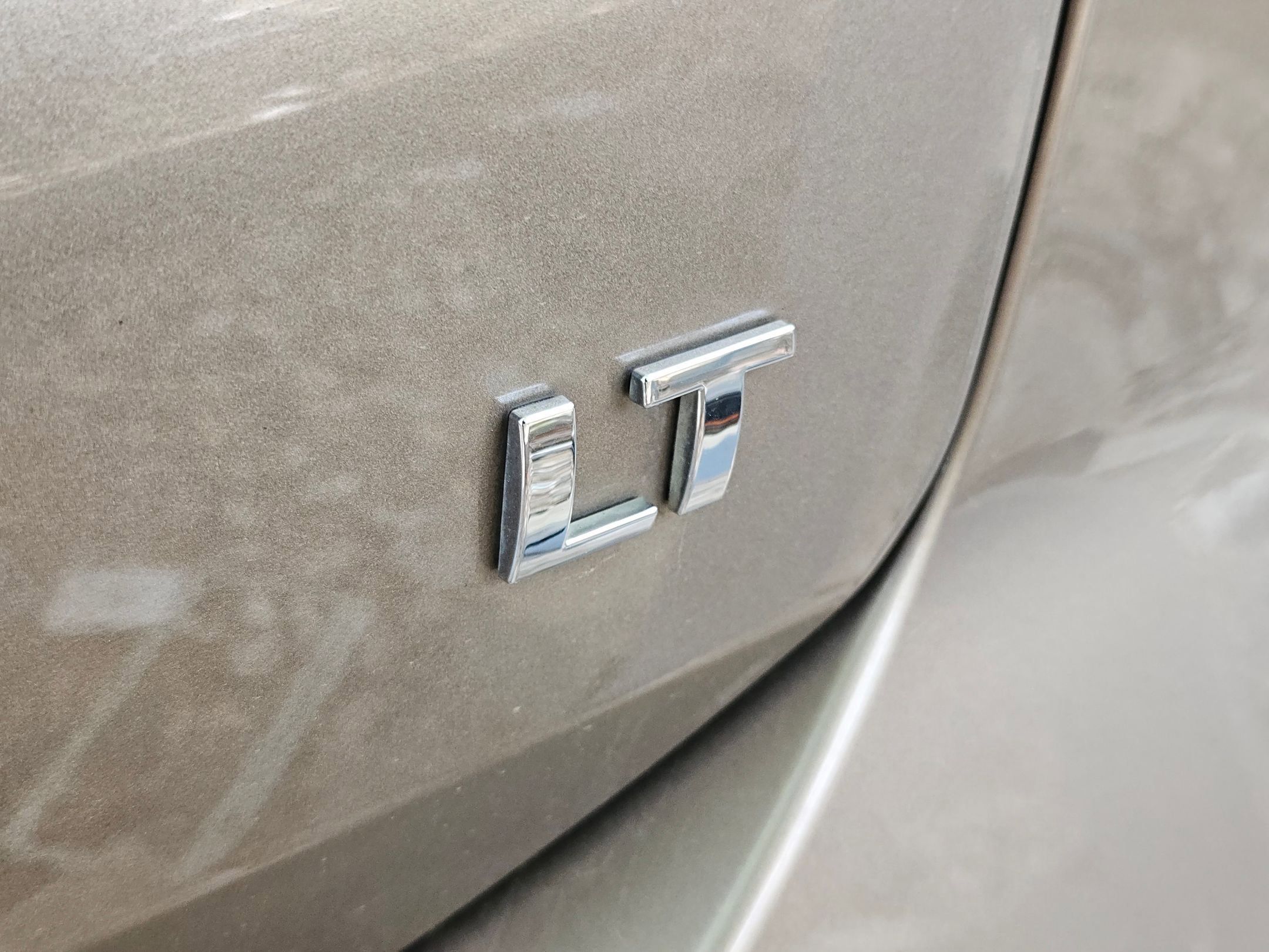 Used 2018 Chevrolet Equinox LT image 8