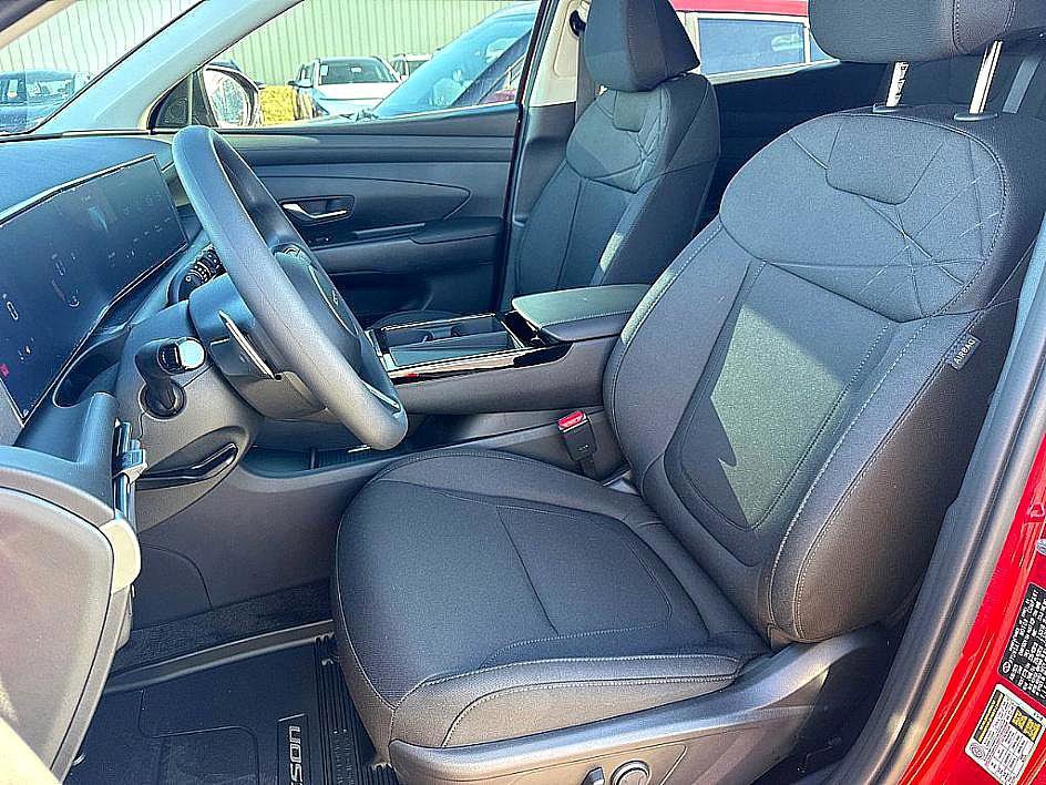 New 2026 Hyundai Tucson SEL image 8