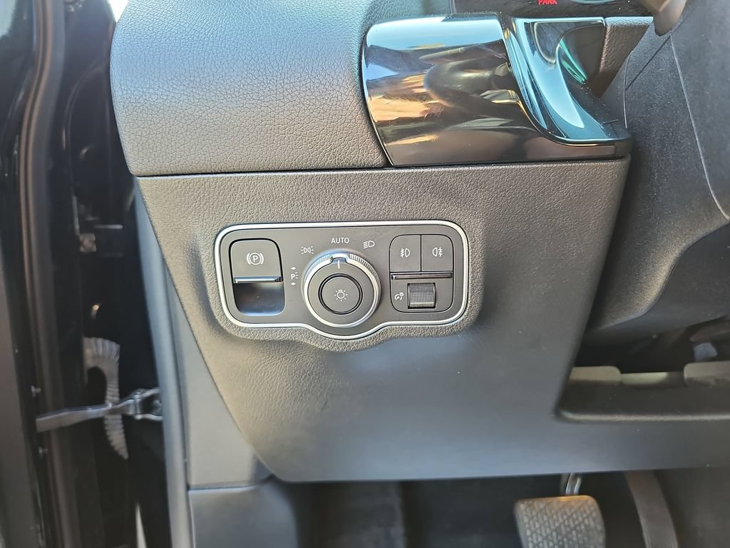 Used 2022 Mercedes-Benz GLA 250 image 30
