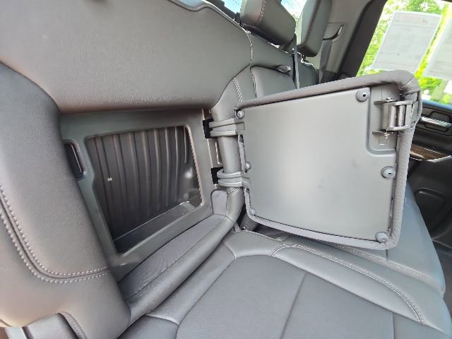 Used 2022 Chevrolet Silverado 1500 LT Trail Boss w/ Convenience Package II AWD/4WD image 18