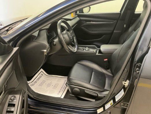 Used 2021 MAZDA MAZDA3 s FWD image 2