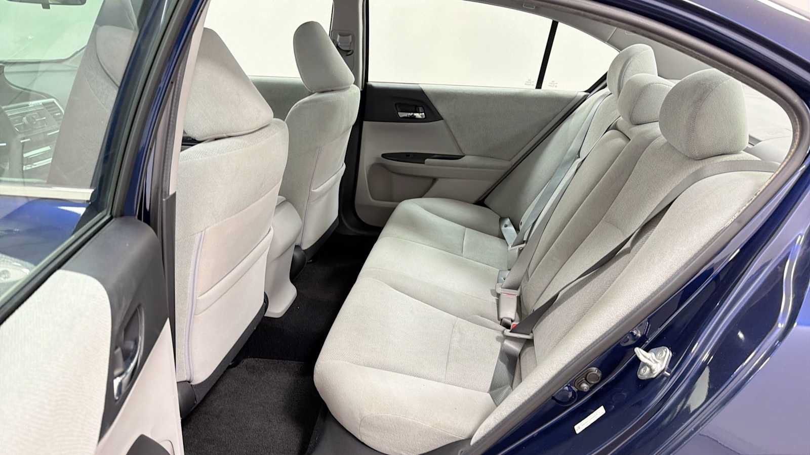 Used 2013 Honda Accord LX image 23