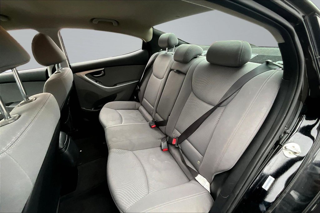 Used 2015 Hyundai Elantra SE w/ Option Group 02 FWD image 22