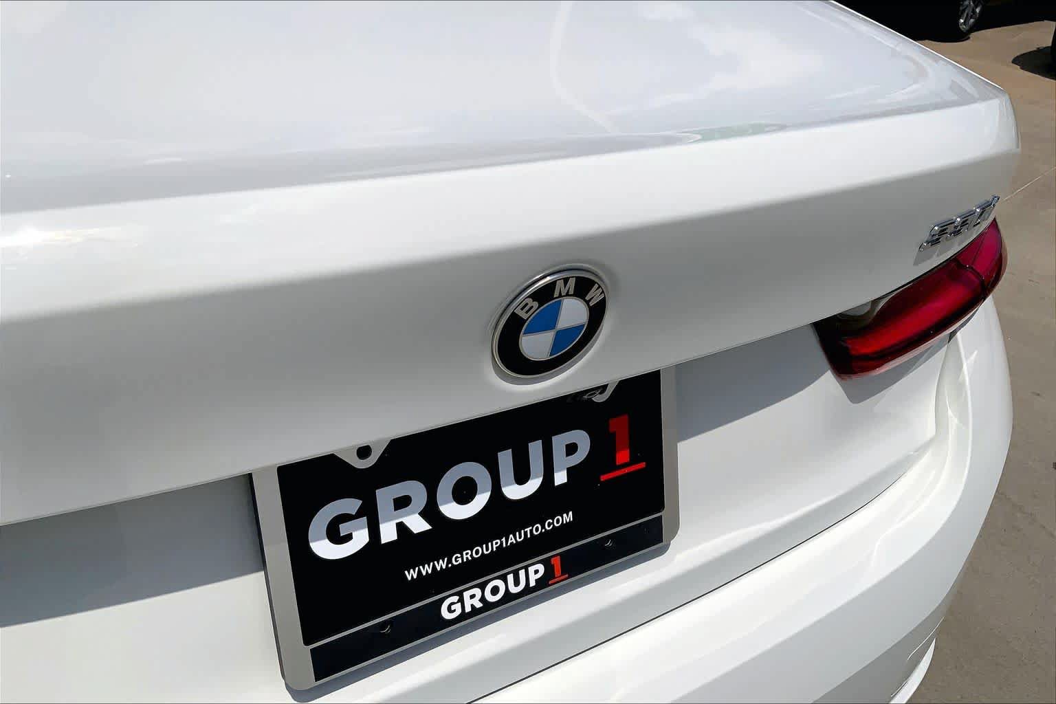 Used 2023 BMW 330i xDrive Sedan w/ Premium Package AWD/4WD image 29