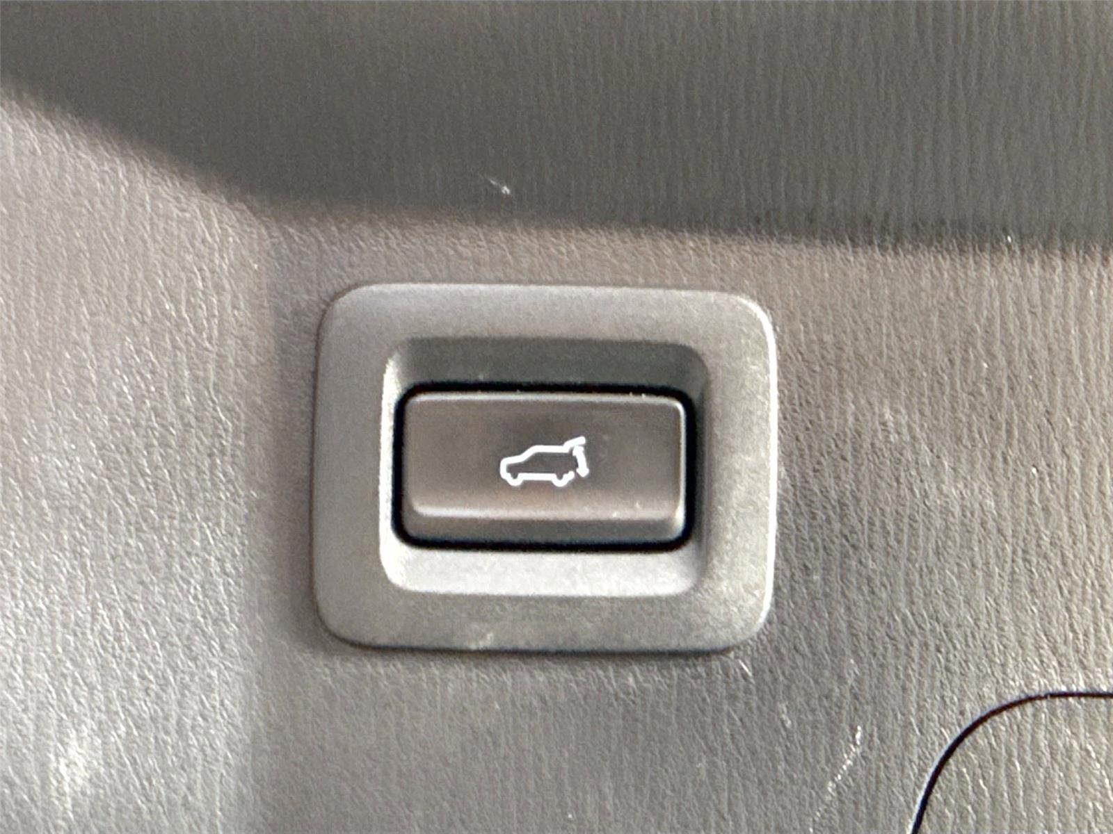 Certified 2023 MAZDA CX-9 Touring Plus image 40