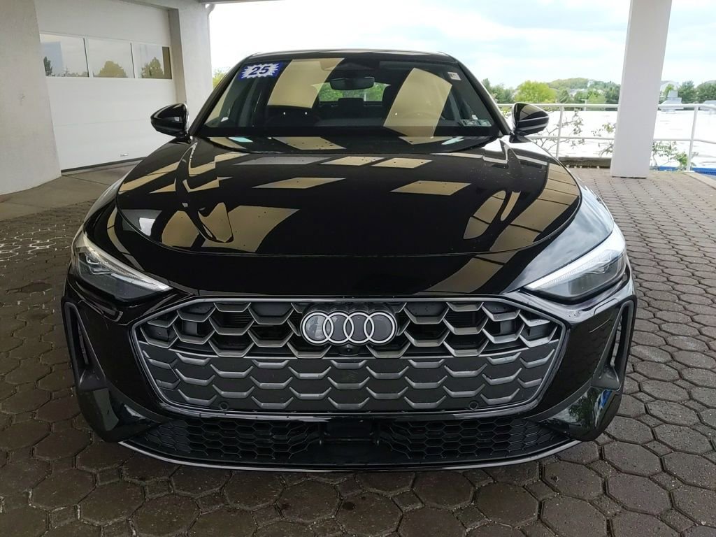 Used 2025 Audi A5 2.0T Premium w/ Convenience Package AWD/4WD image 2