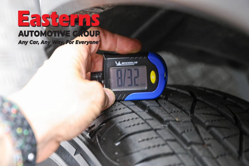 Used 2022 Toyota RAV4 LE AWD/4WD image 28