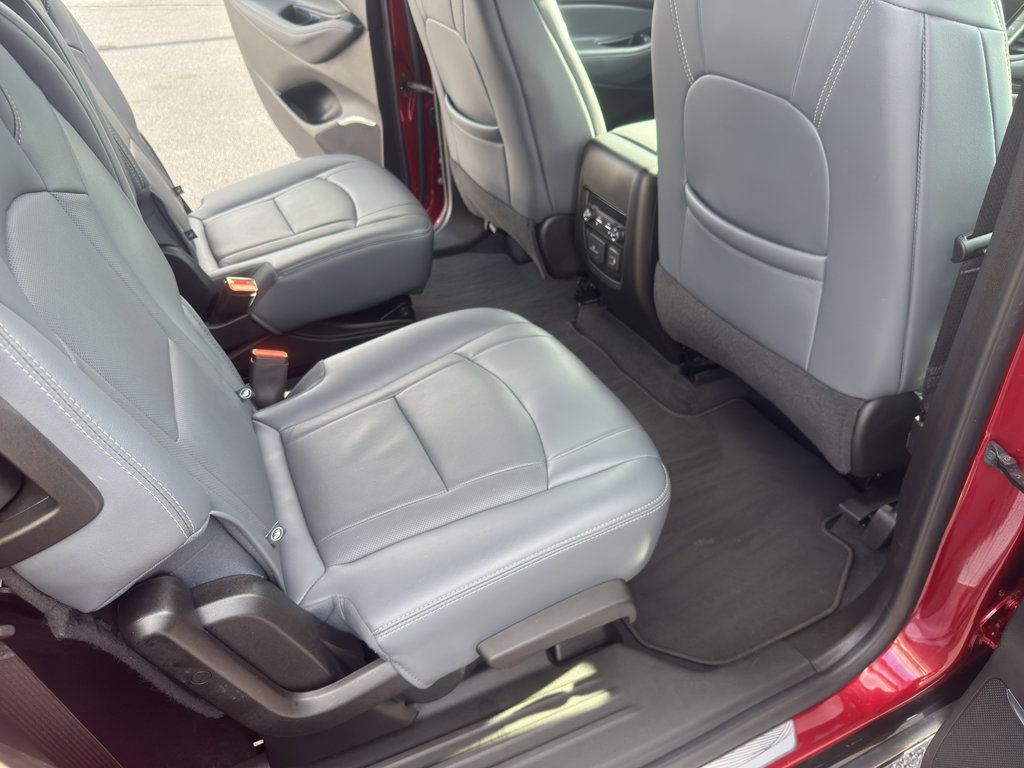 Used 2024 Buick Enclave Premium image 37