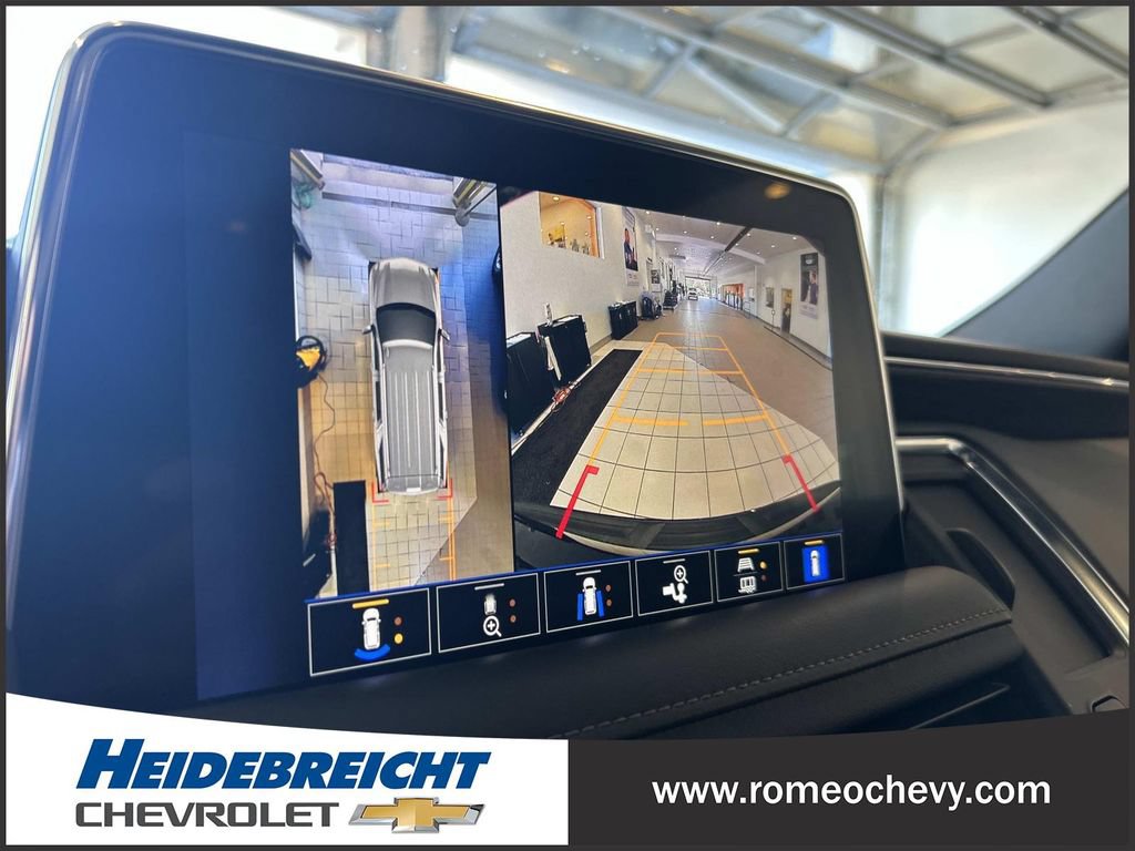 Used 2022 Chevrolet Tahoe LT w/ LT Signature Plus Package AWD/4WD image 24
