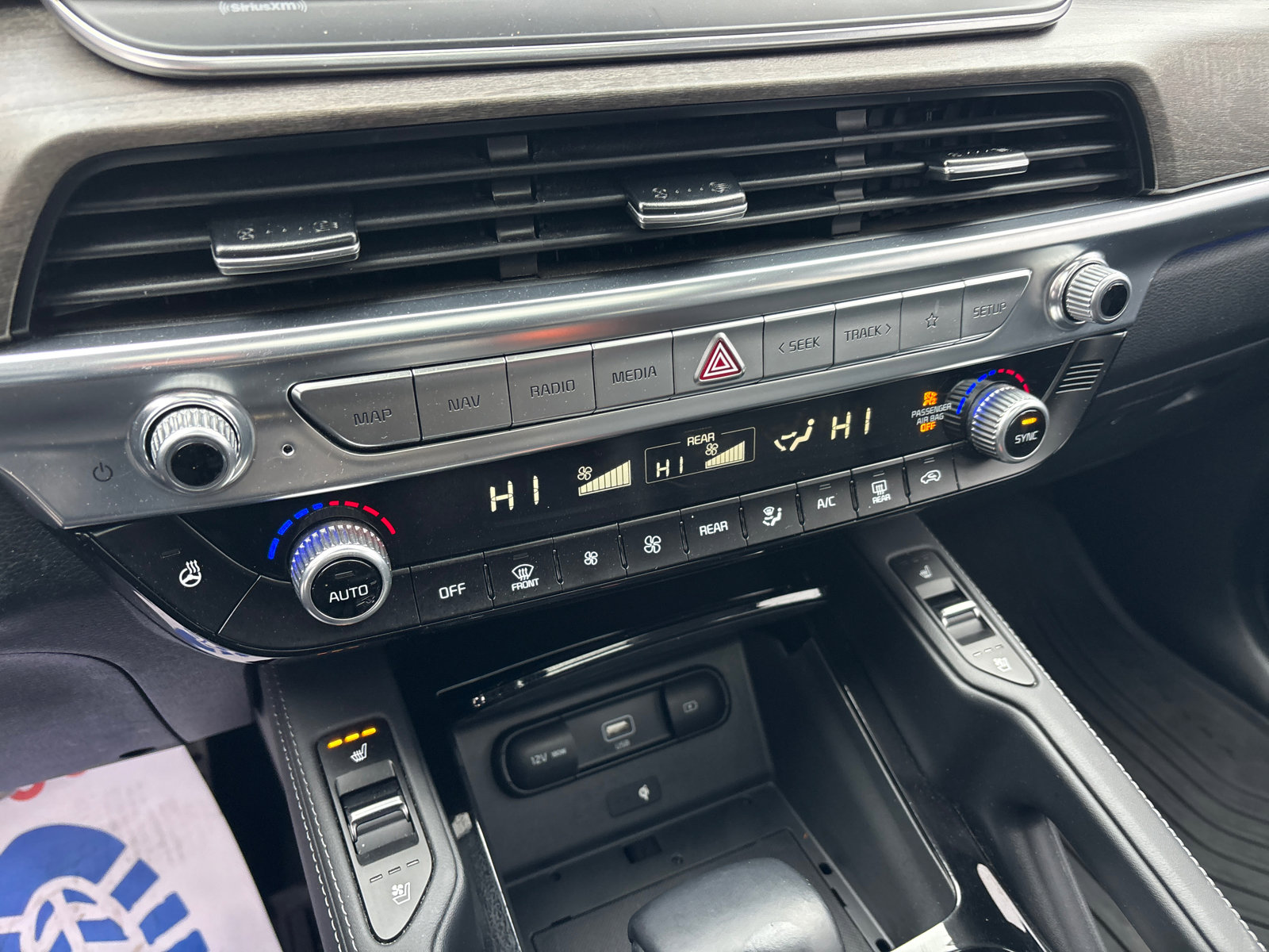 Used 2022 Kia Telluride SX w/ SX Prestige Package image 21