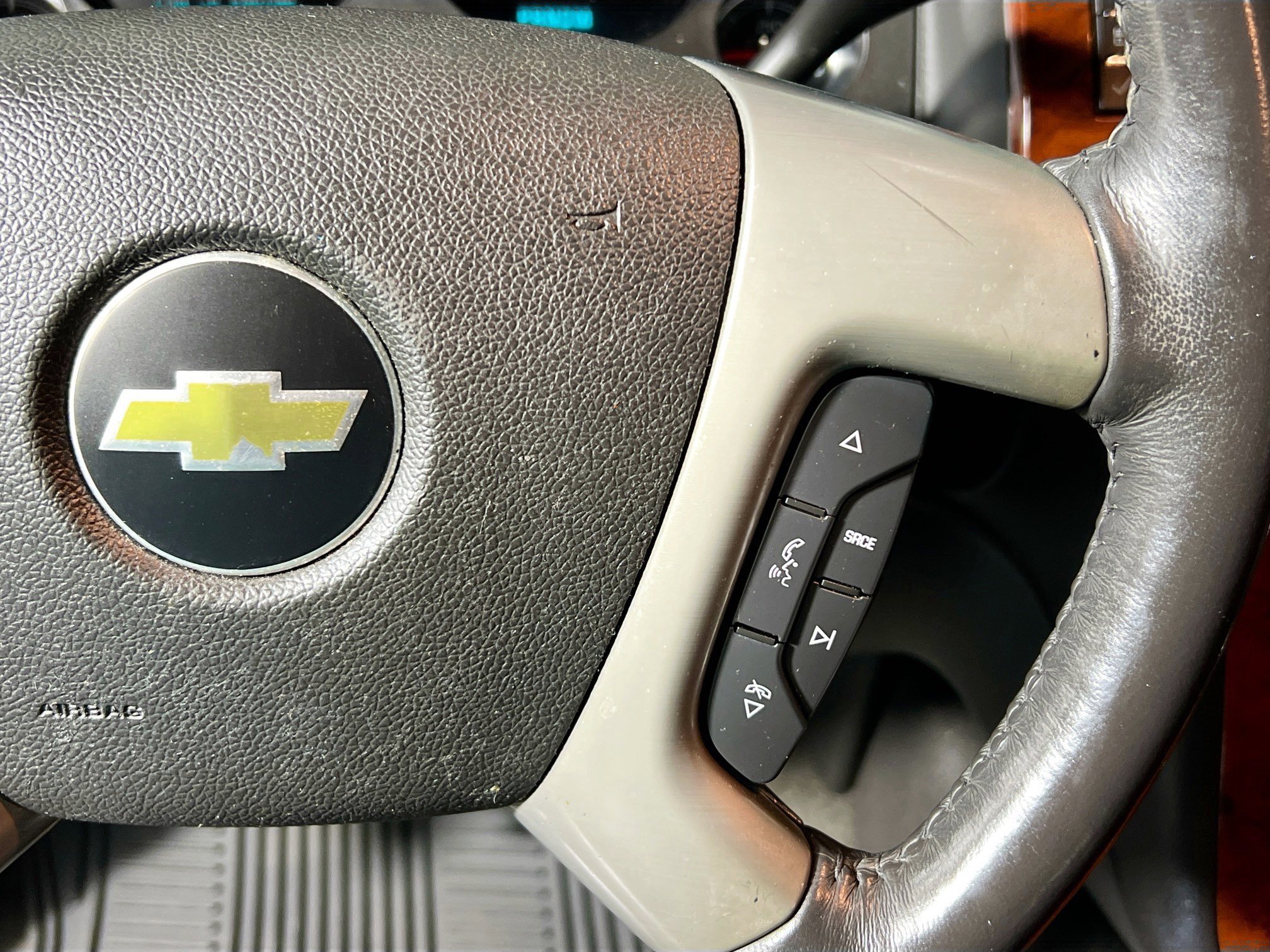 Used 2012 Chevrolet Avalanche LTZ image 18