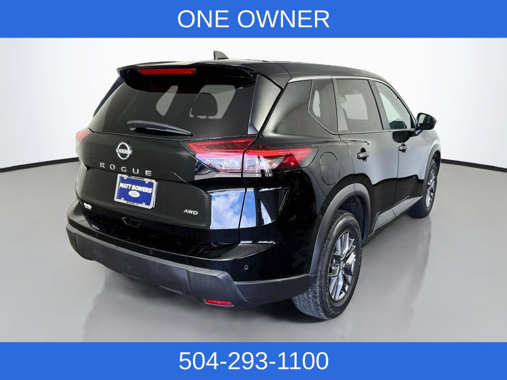 Used 2024 Nissan Rogue S AWD/4WD image 7