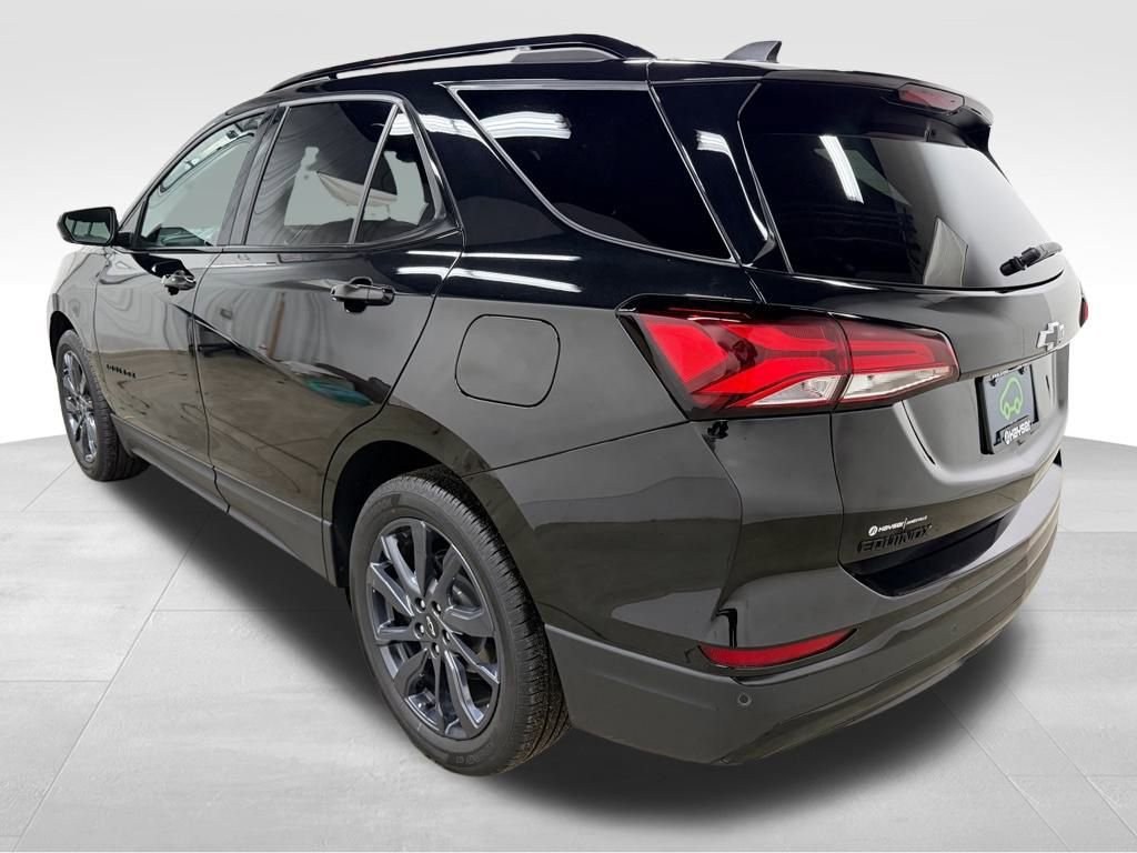 Certified 2024 Chevrolet Equinox RS FWD image 5