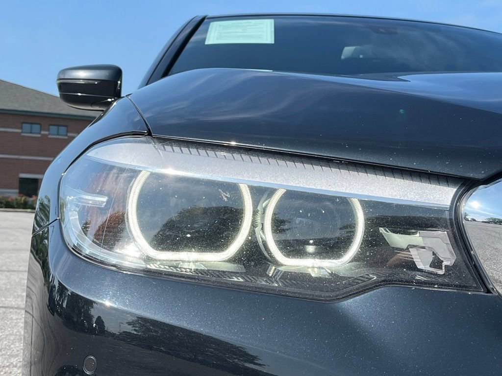Used 2018 BMW 540i xDrive AWD/4WD image 10