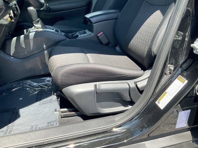 Used 2019 Nissan Rogue S AWD/4WD image 27