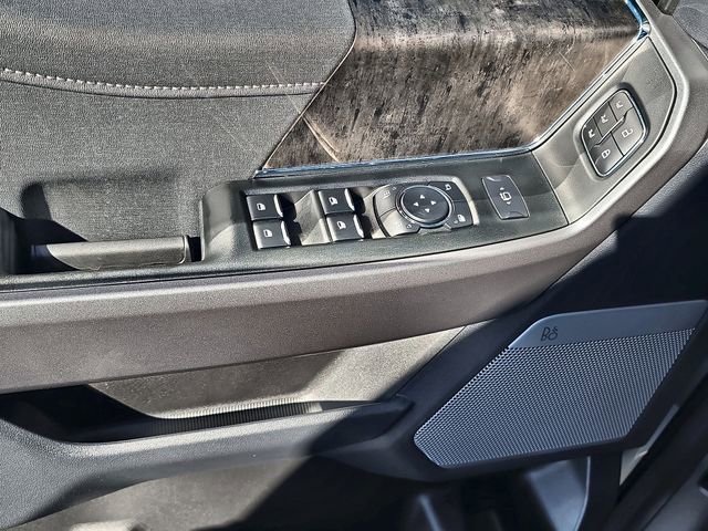 New 2026 Ford F250 Lariat w/ Black Appearance Package image 5