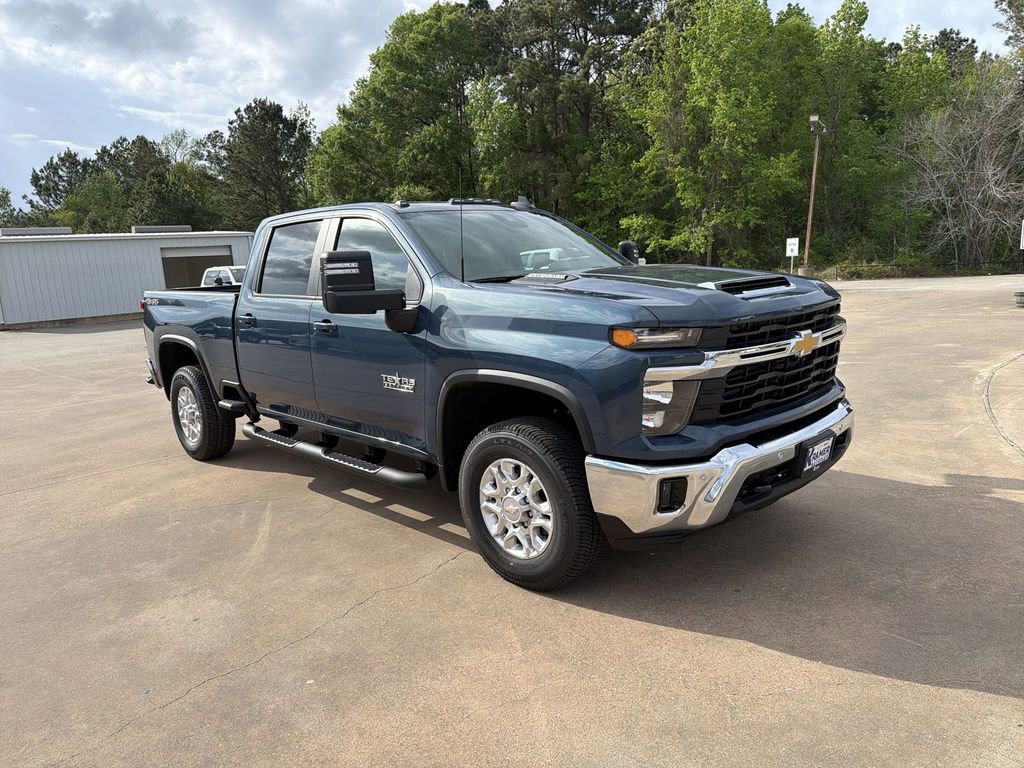 New 2026 Chevrolet Silverado 2500 LT w/ Texas Edition AWD/4WD image 2