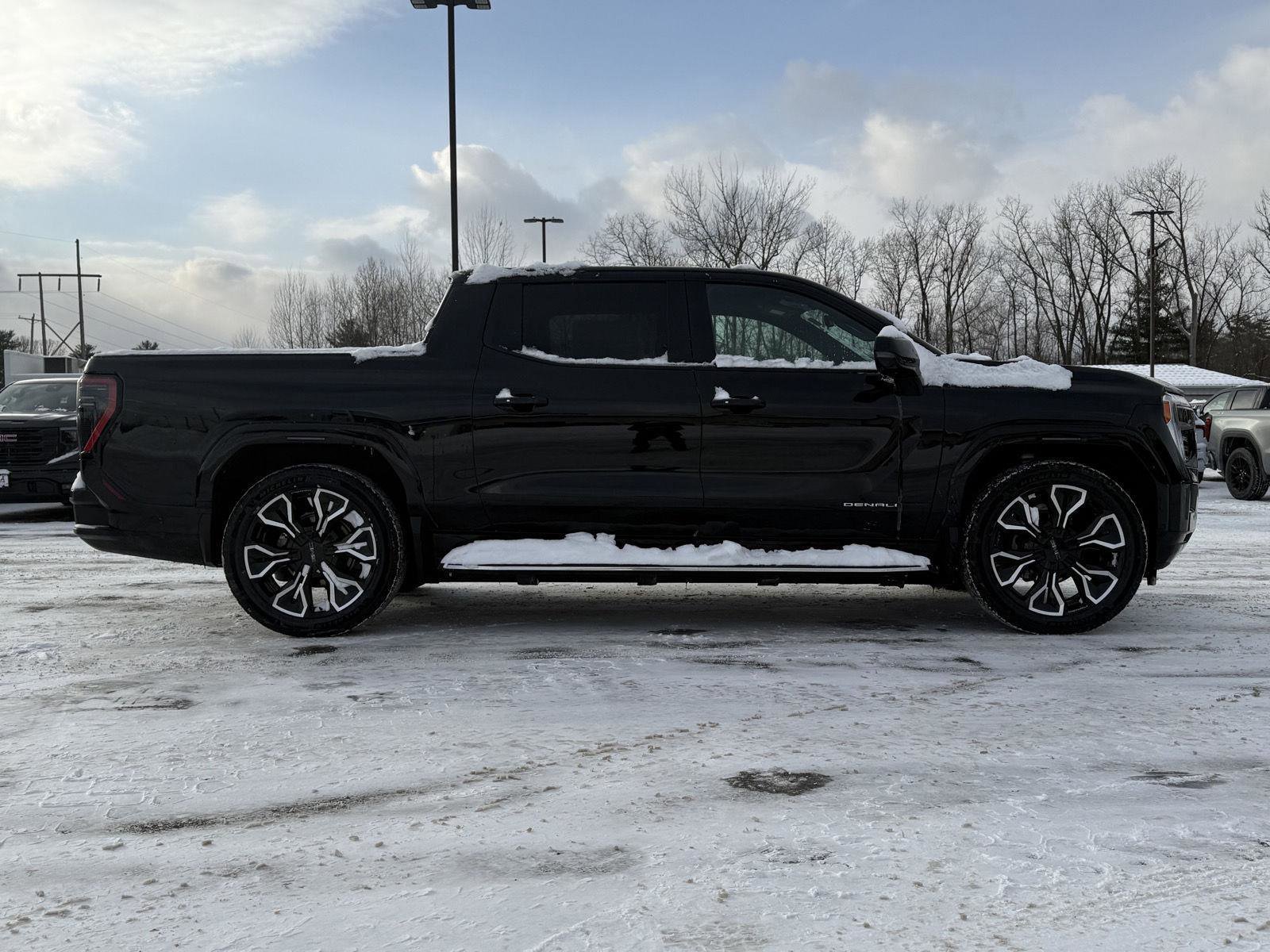 Certified 2025 GMC Sierra EV Denali image 4