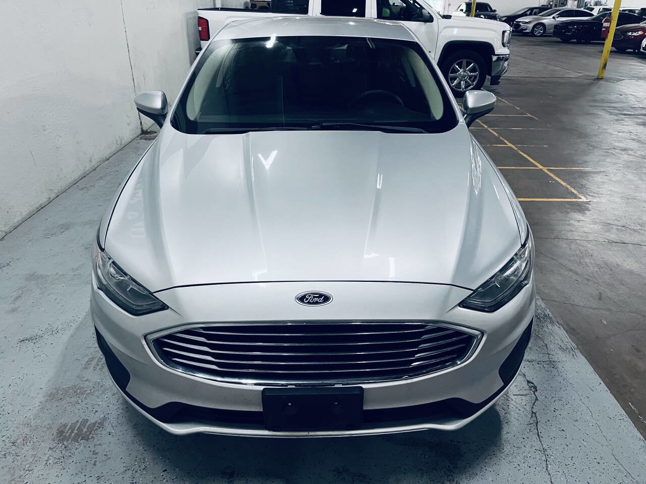Used 2019 Ford Fusion SE FWD image 5