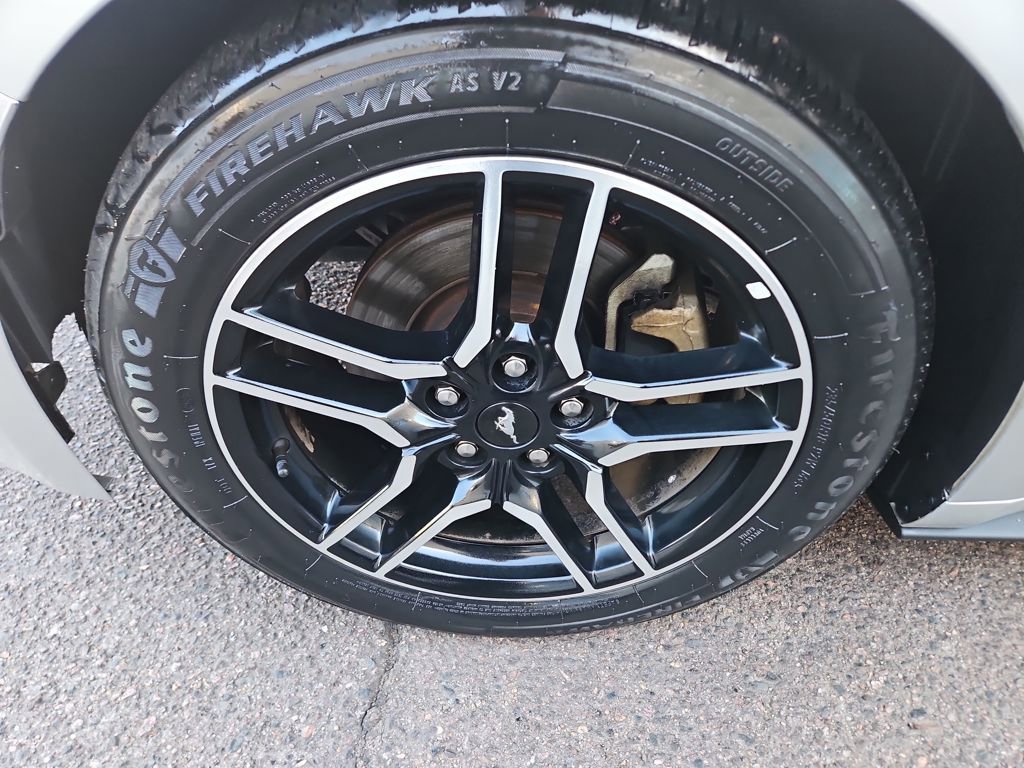 Used 2019 Ford Mustang Premium RWD image 28