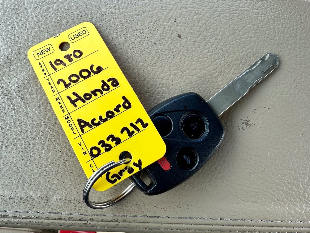 Used 2006 Honda Accord EX image 33