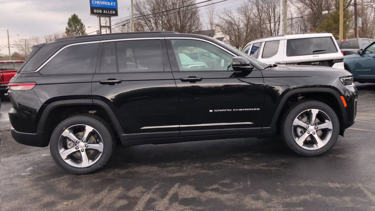 New 2026 Jeep Grand Cherokee Limited image 9