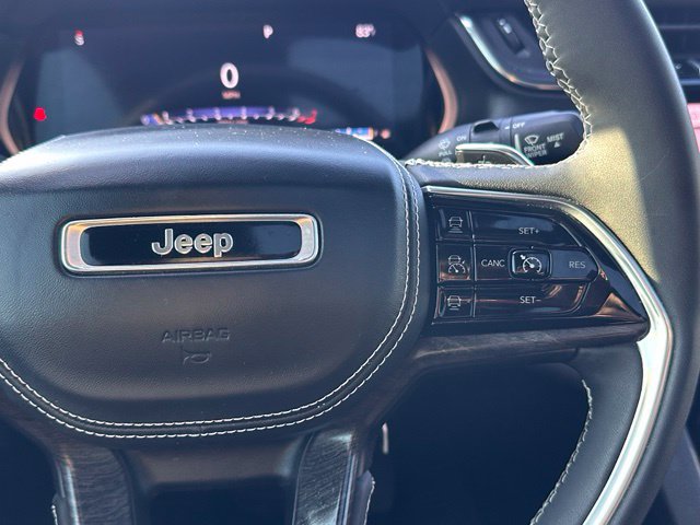 Used 2023 Jeep Grand Cherokee L Overland w/ Luxury Tech Group IV AWD/4WD image 22