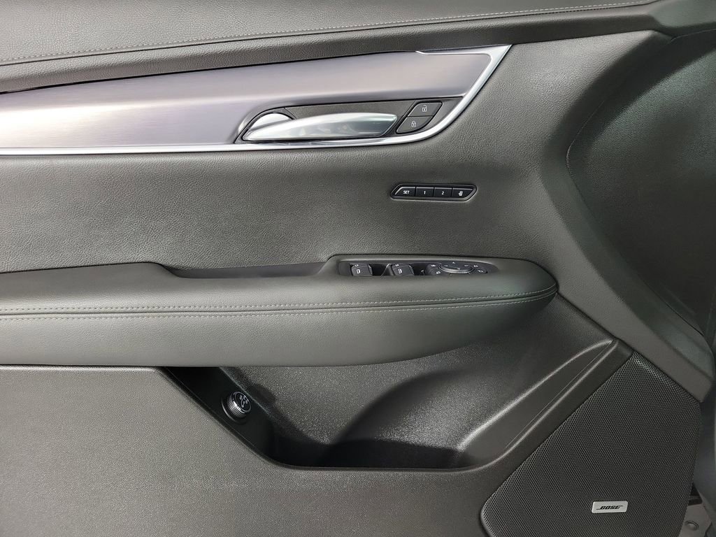 Certified 2024 Cadillac XT6 Luxury w/ LPO, Floor Liner Package FWD image 20