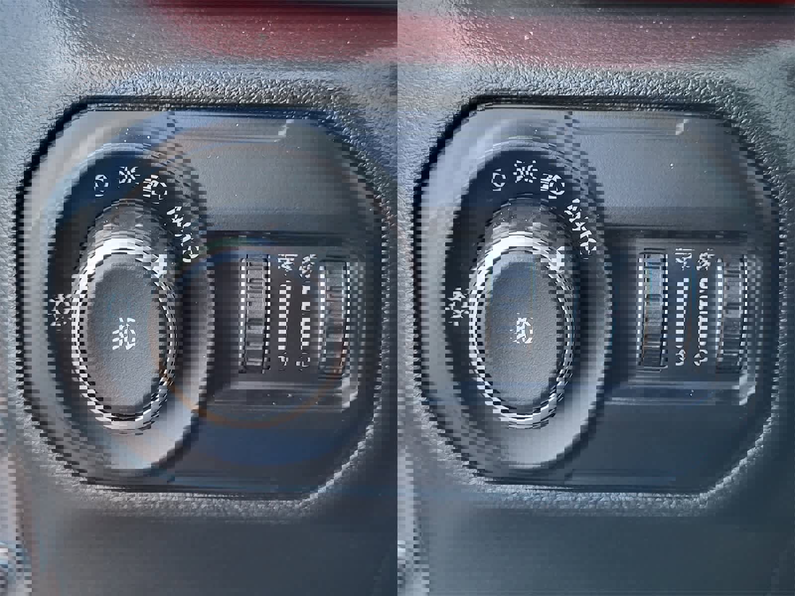 Used 2022 Jeep Wrangler Unlimited Rubicon w/ Xtreme Recon 35" Tire Package image 19