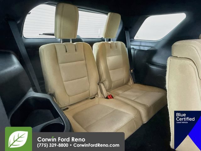Used 2017 Ford Explorer XLT w/ Equipment Group 201A AWD/4WD image 28