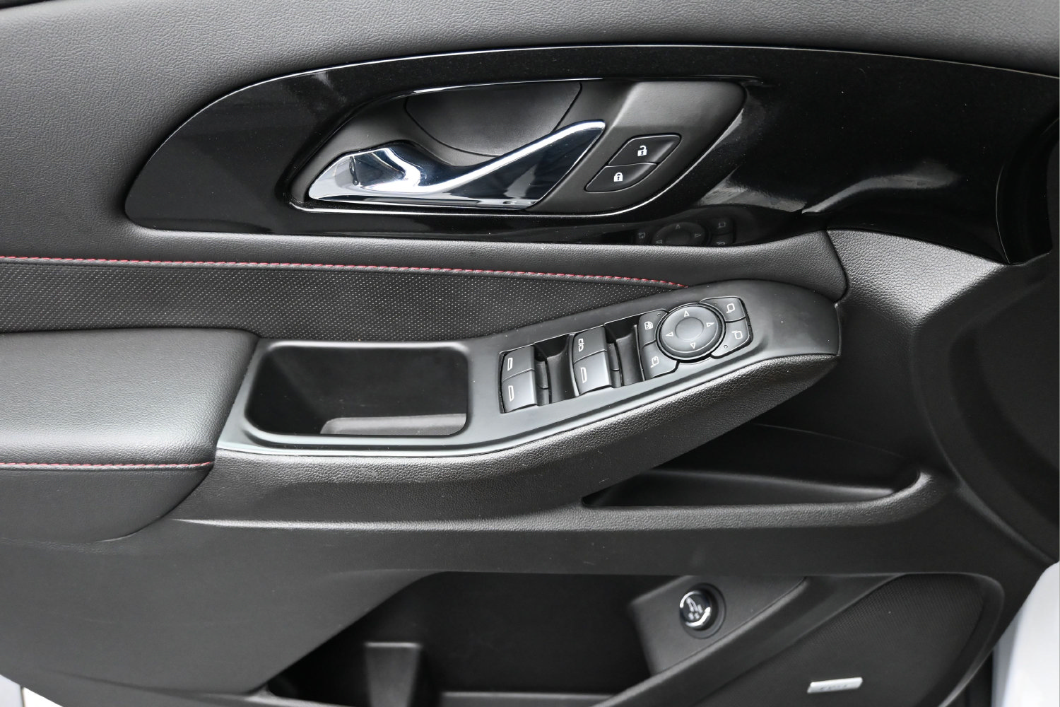 Used 2023 Chevrolet Traverse RS AWD/4WD image 27