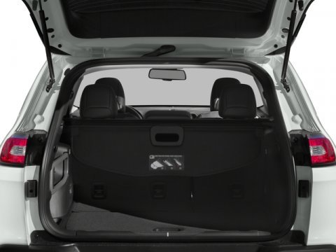 Used 2017 Jeep Cherokee Trailhawk image 12