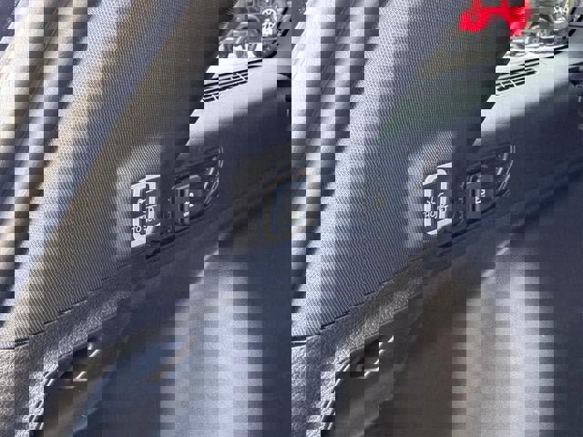 New 2026 Jeep Grand Cherokee Altitude image 33