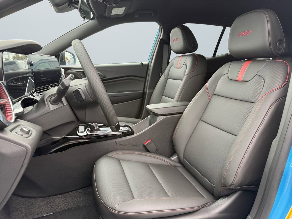New 2026 Chevrolet Trax RS w/ Driver Confidence Package image 9