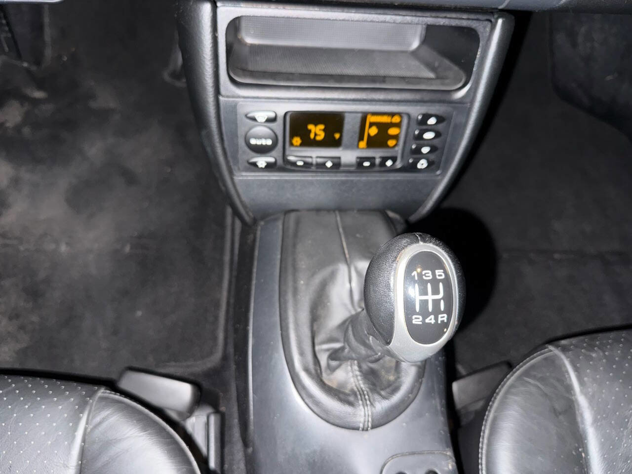 Used 2002 Porsche Boxster image 9