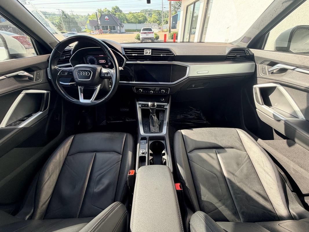 Used 2020 Audi Q3 2.0T Premium AWD/4WD image 17