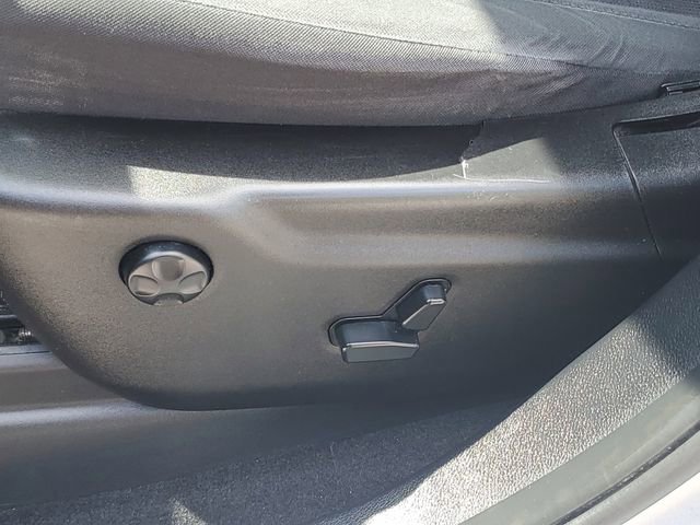 Used 2011 Jeep Grand Cherokee Laredo image 21