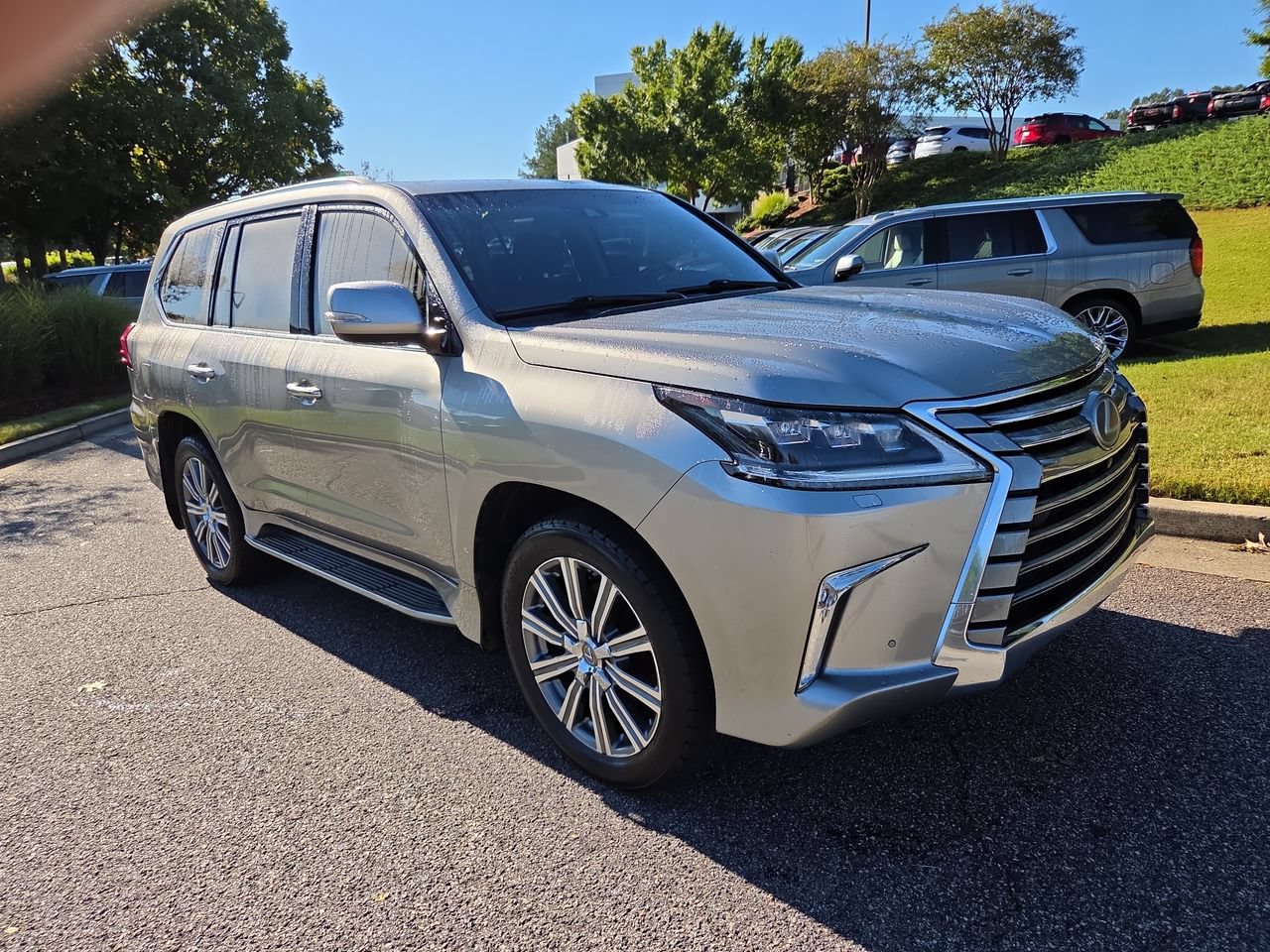 Used 2017 Lexus LX 570 4WD w/ Luxury Package image 2