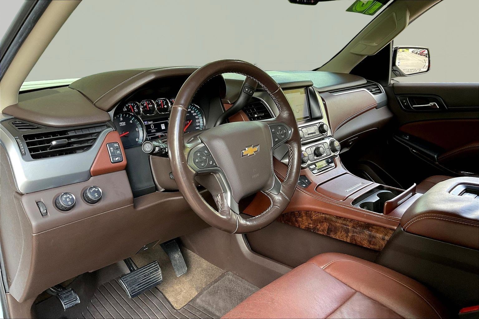 Used 2018 Chevrolet Tahoe Premier AWD/4WD image 17