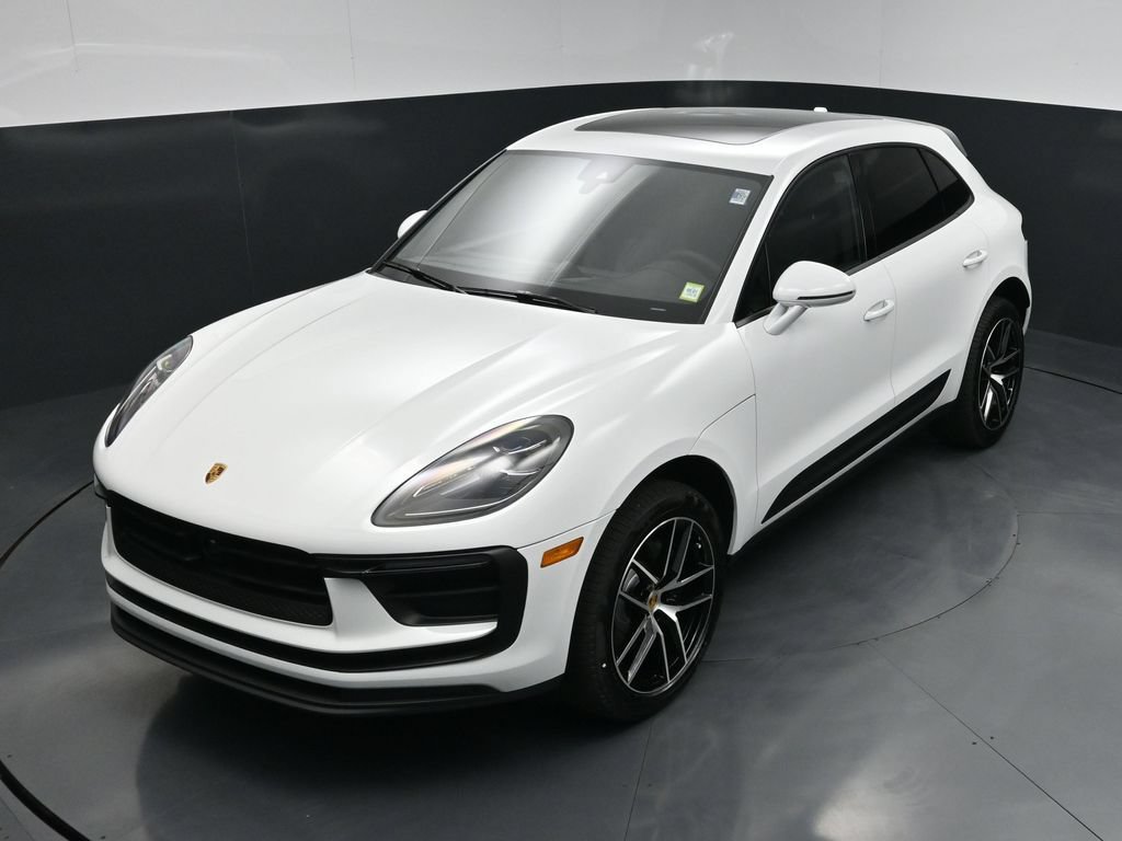 New 2026 Porsche Macan AWD/4WD image 17